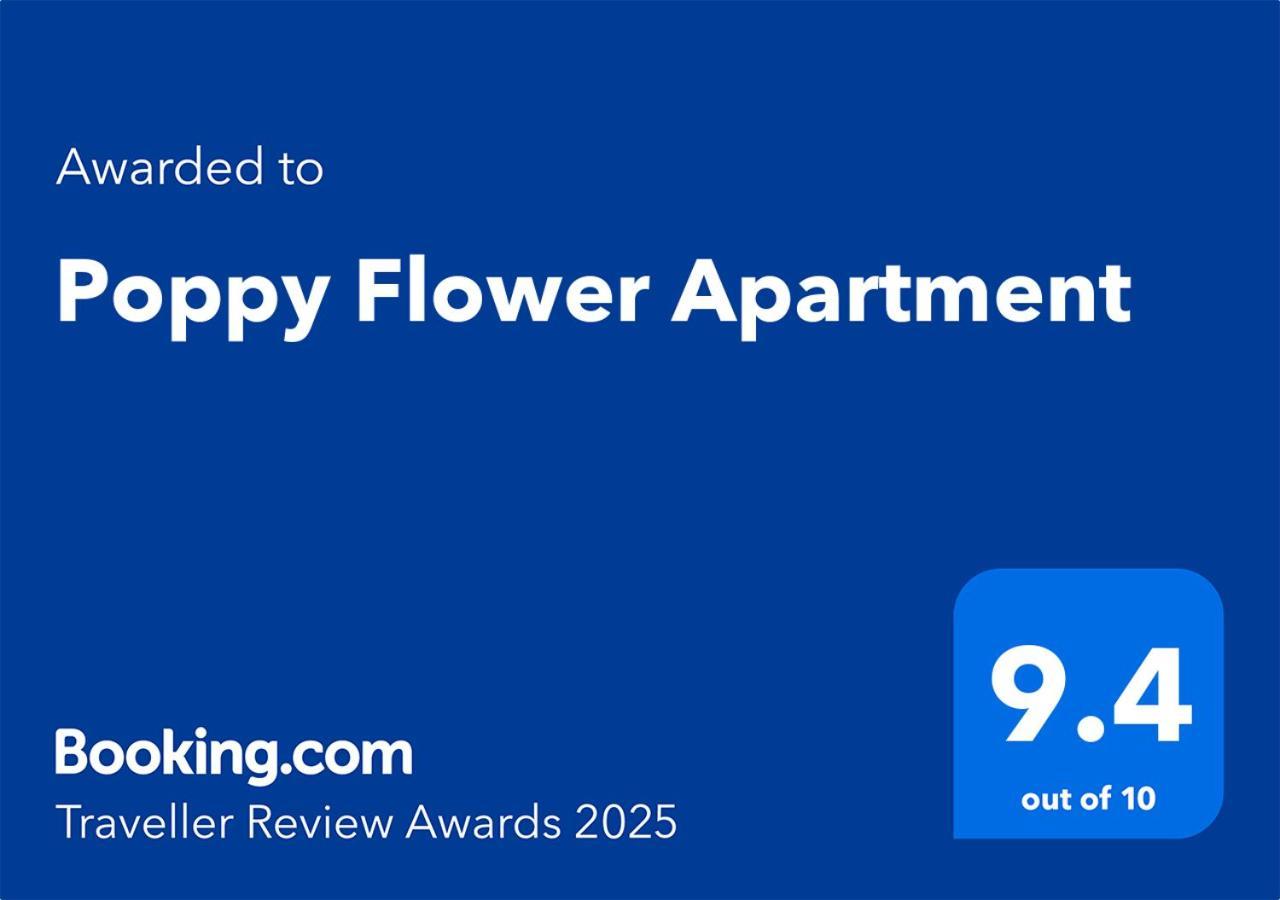 Poppy Flower Apartment Budapest Ngoại thất bức ảnh